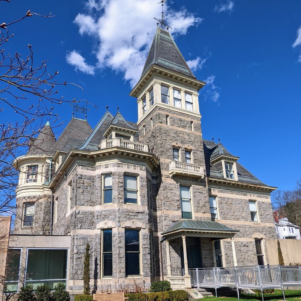 Glenview Mansion 2