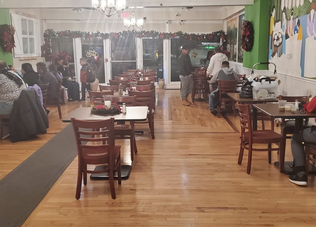 El Salvadoreño Restaurant 3