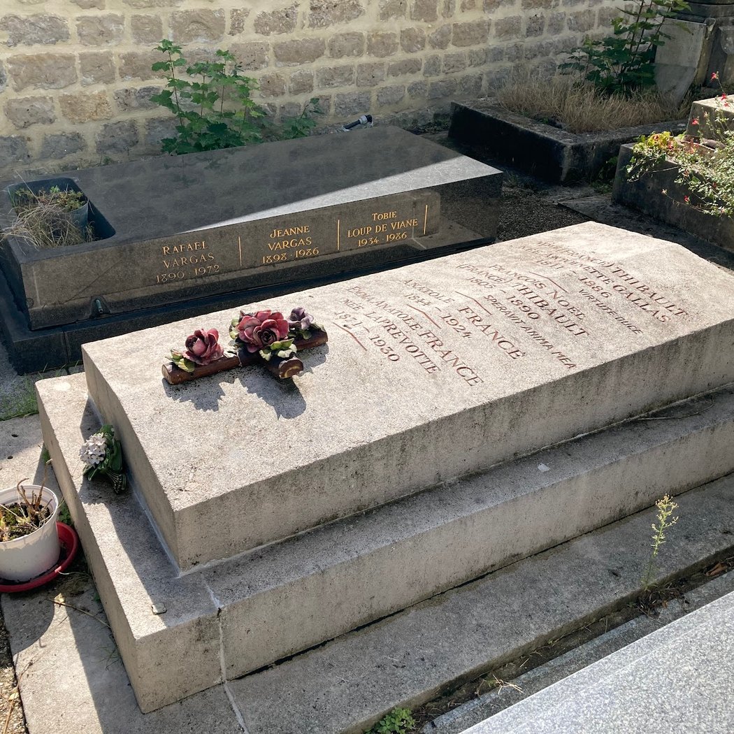 Neuilly-sur-Seine community cemetery 3