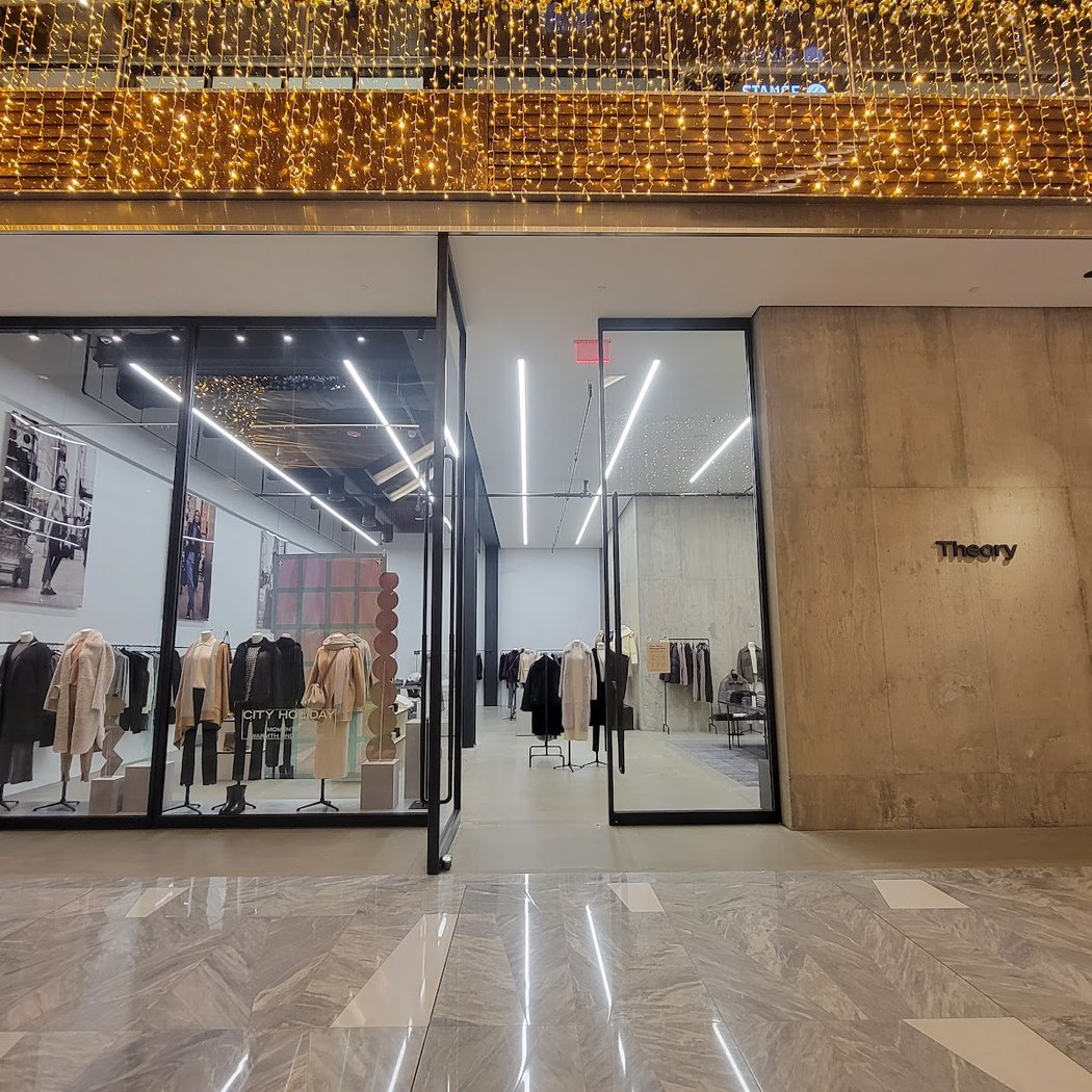 Theory Hudson Yards 2