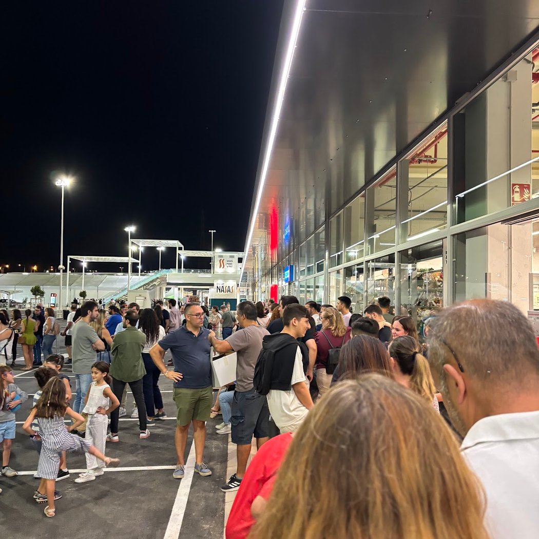 Llegada de Papá Noel con pasacalles navideño 2