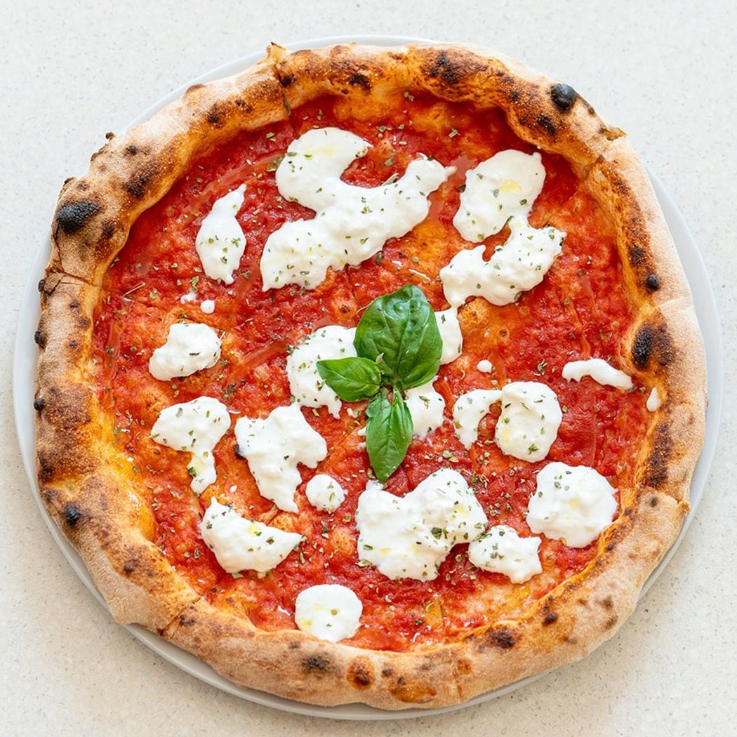 Ricca Pizzería - restaurante sevilla 1