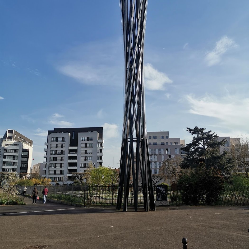 Square 3