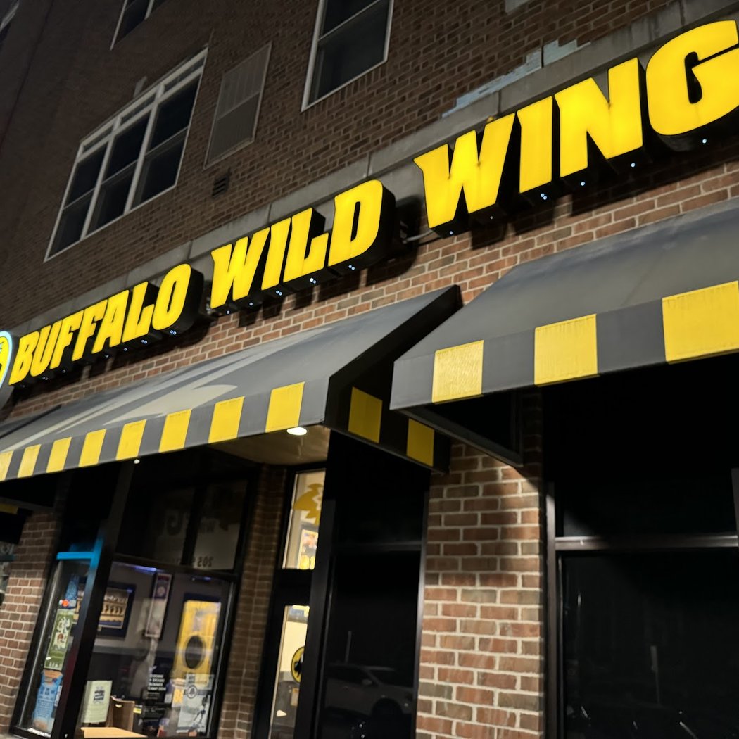 Buffalo Wild Wings 2
