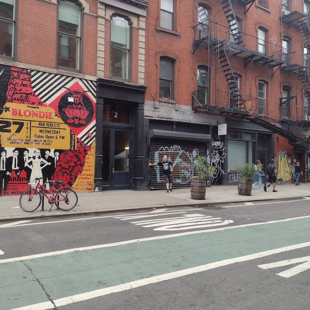 Joey Ramone Place 3