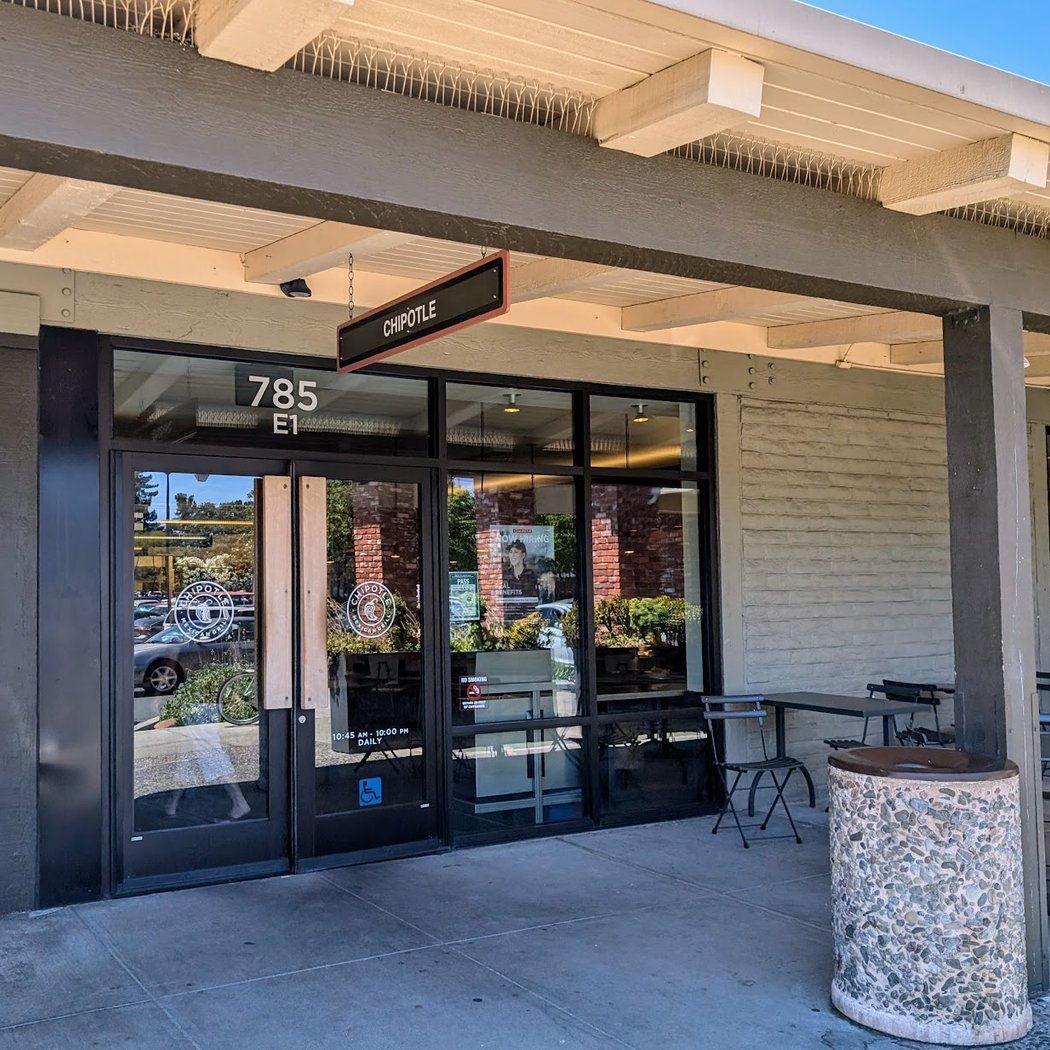 Chipotle Mexican Grill 2