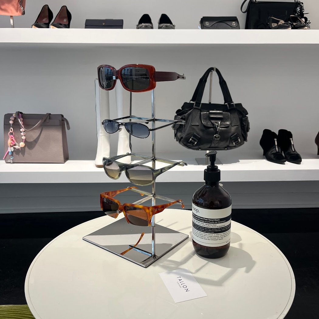 Tallon Vintage - shoes vintage store 3