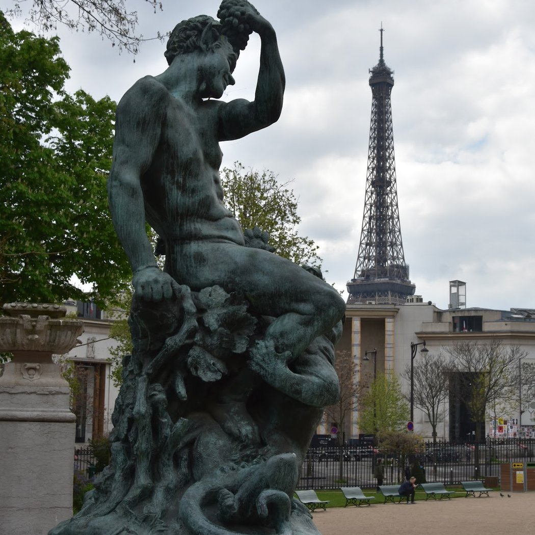 Square du Palais-Galliera 1