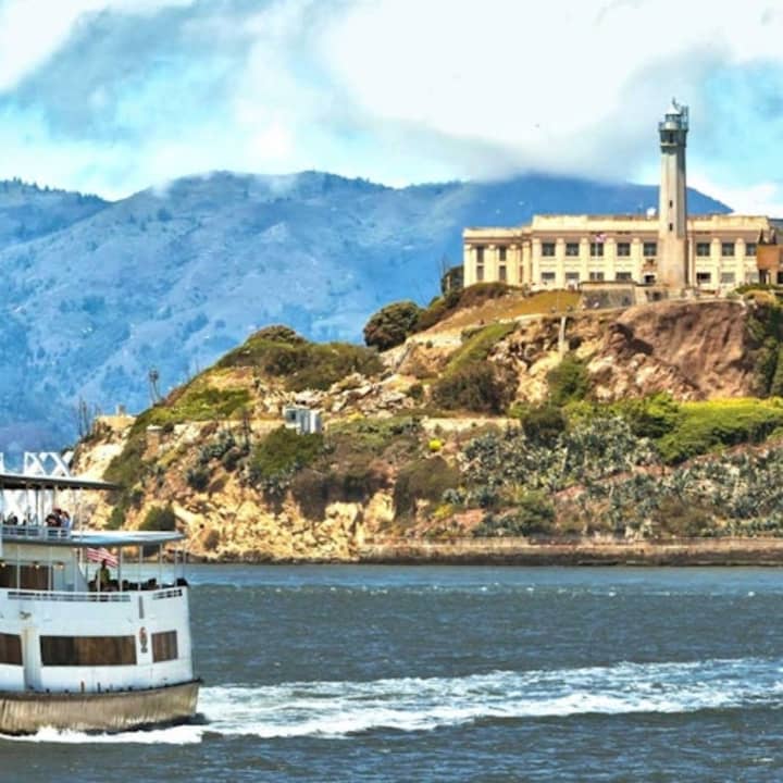 Muir Woods & Sausalito: Guided Day Tour + Alcatraz Entry 2
