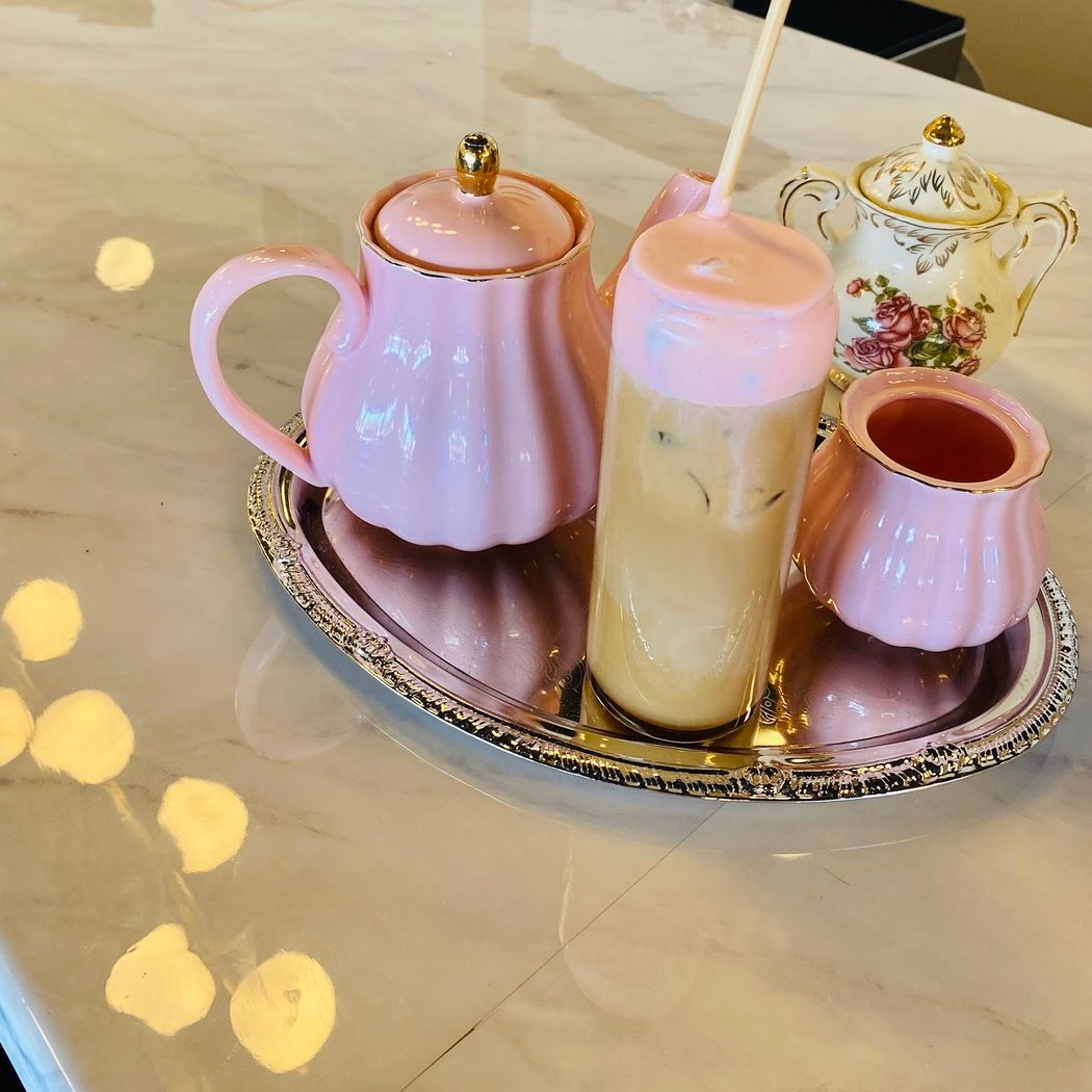 LE BUBBLE BRUNCH & CAFE 2