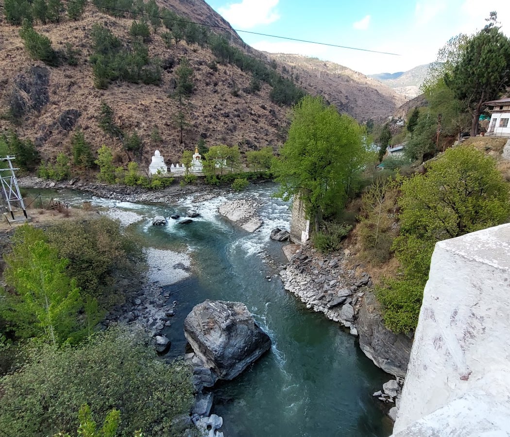 Chuzom river confluence 1