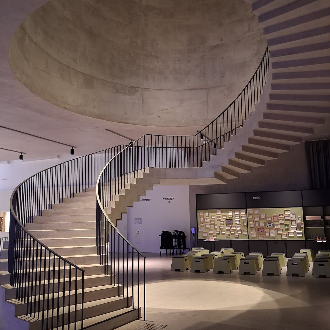 Documentation Centre for Displacement, Expulsion & Reconciliation 2