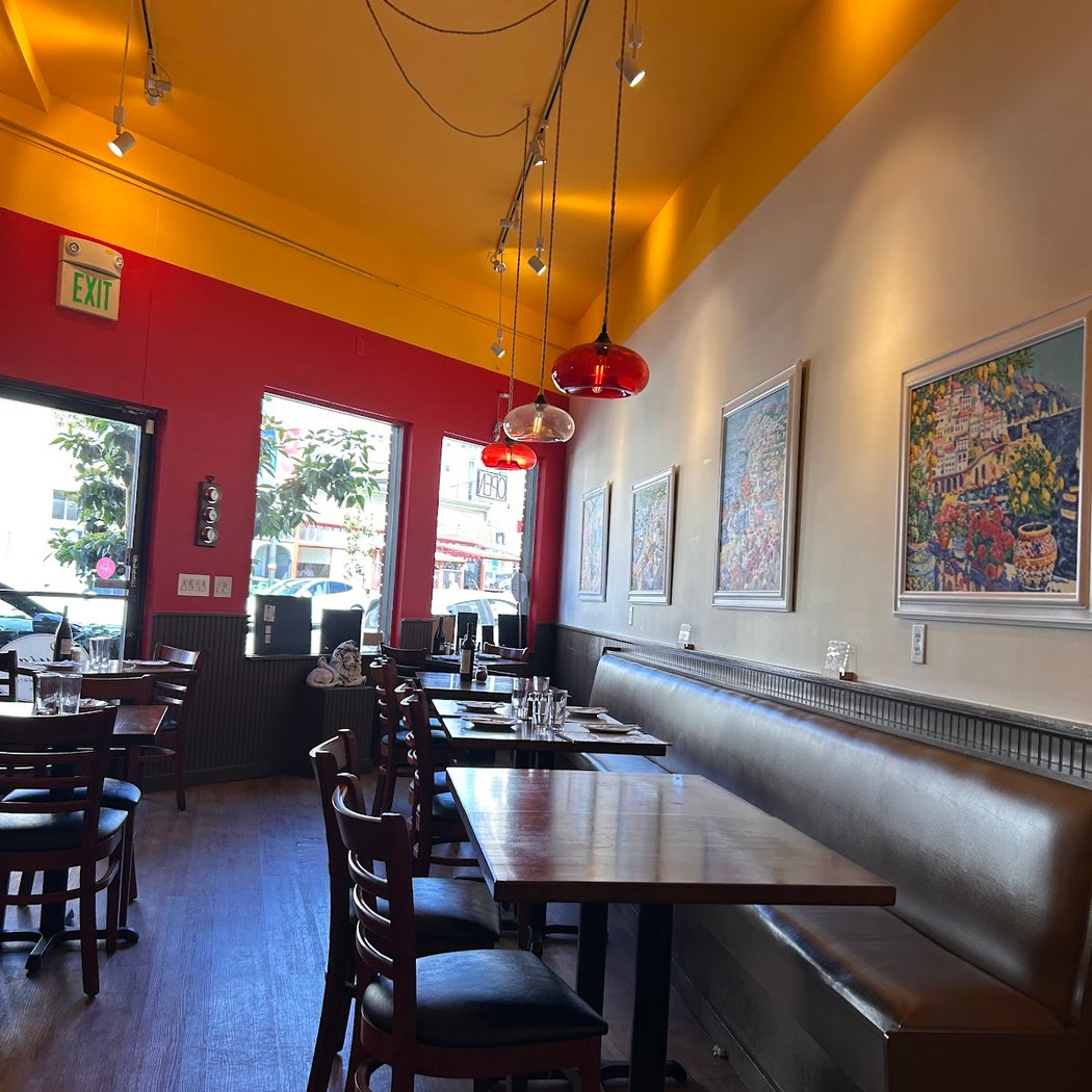 Luisa's Restaurant Wine Bar Since 1959 3