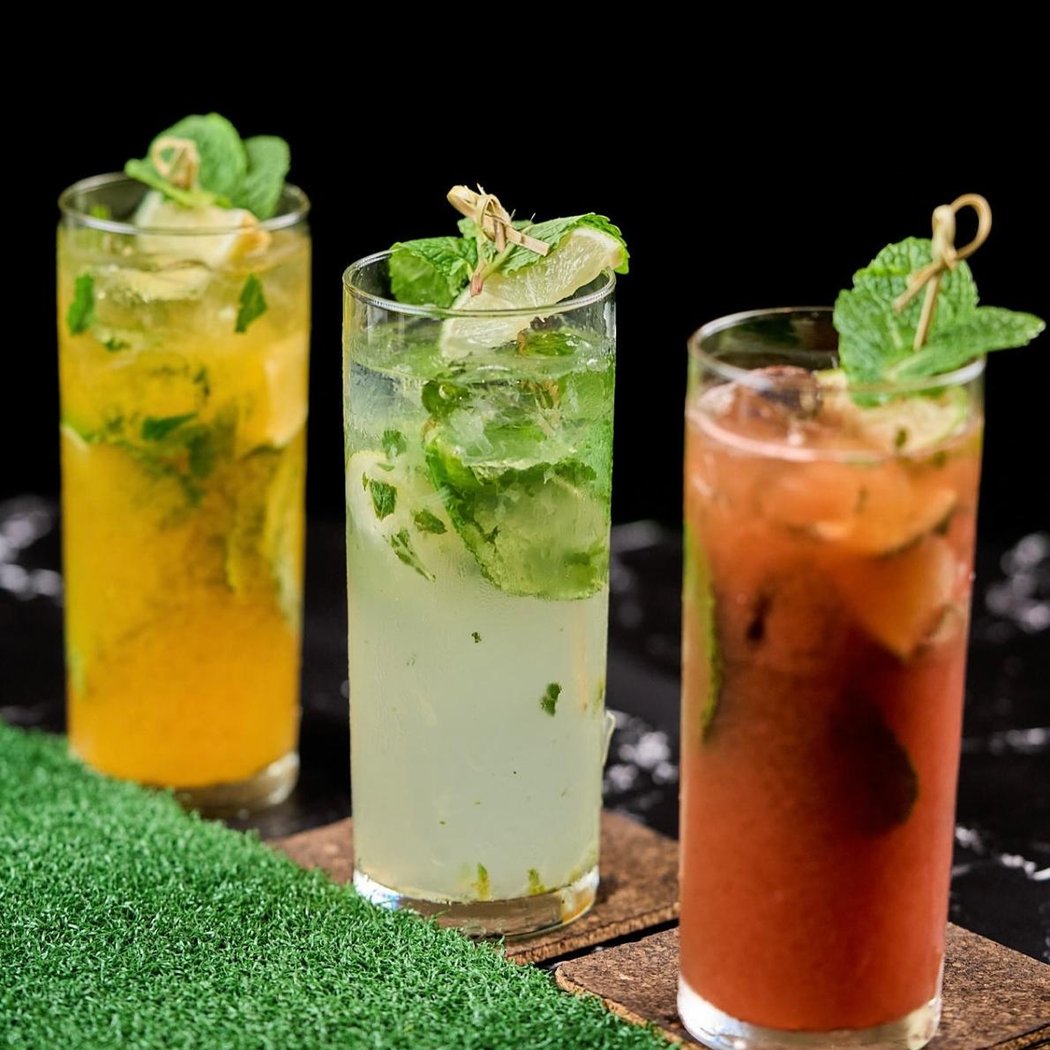Tiro de Esquina Restaurant & Sport Bar 1