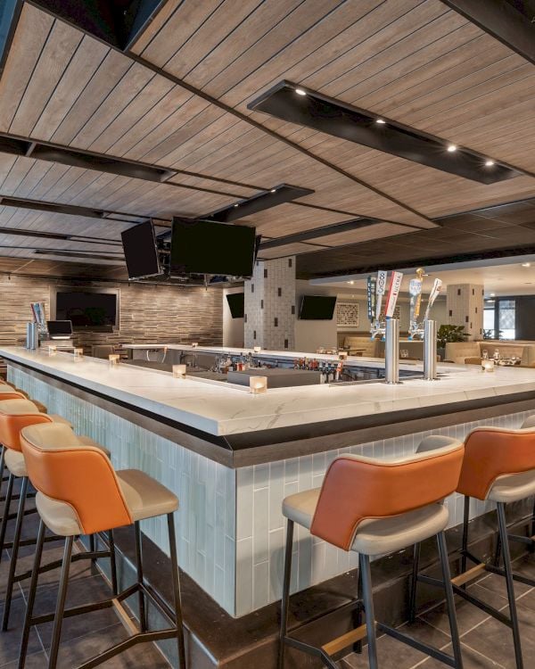 The Landing Restaurant & Event Venue 5