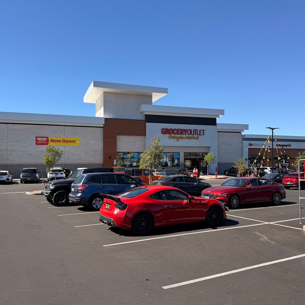 Grocery Outlet 2