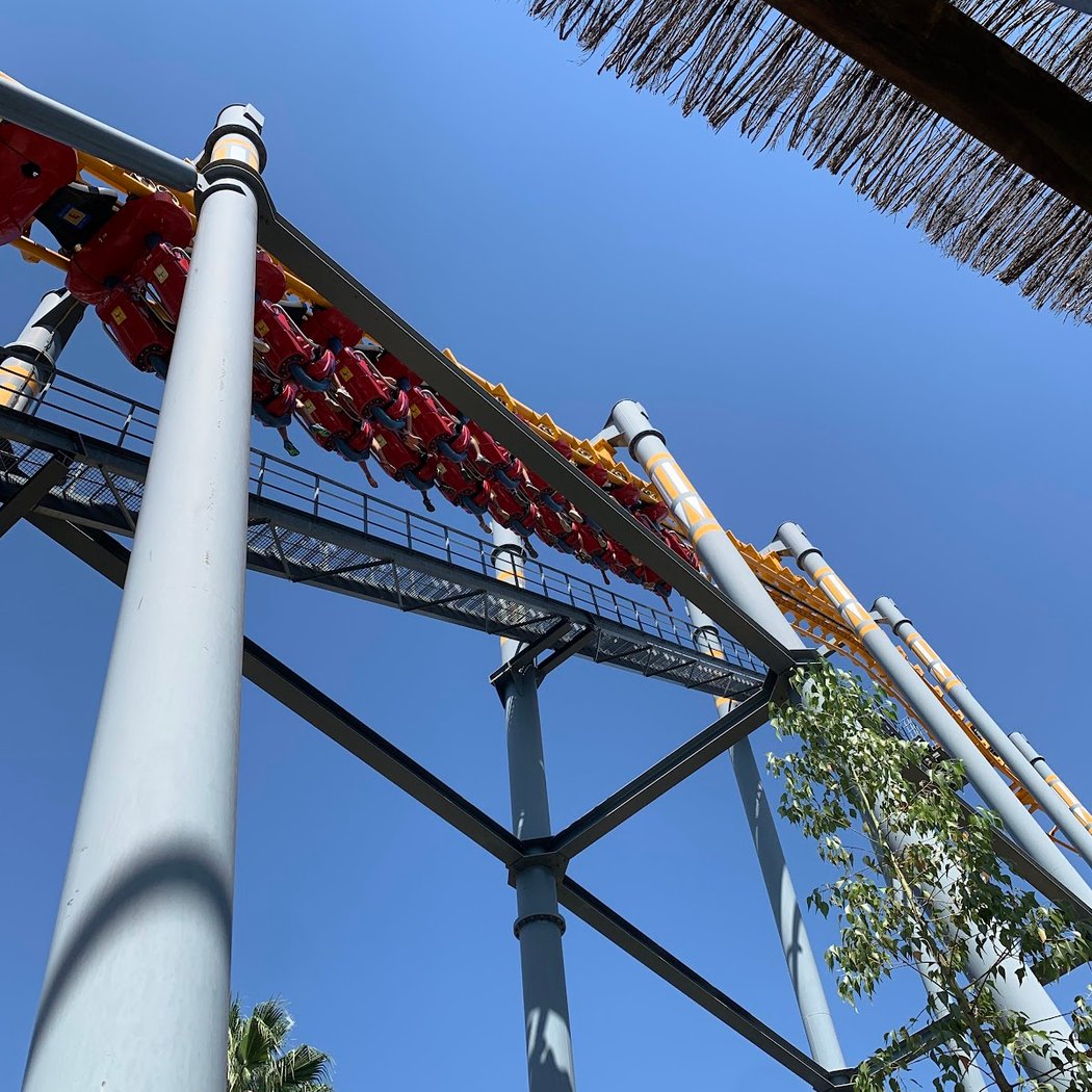 Jaguar Roller coaster 1