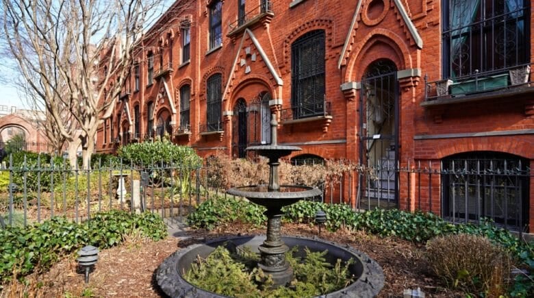 Cobble Hill 1