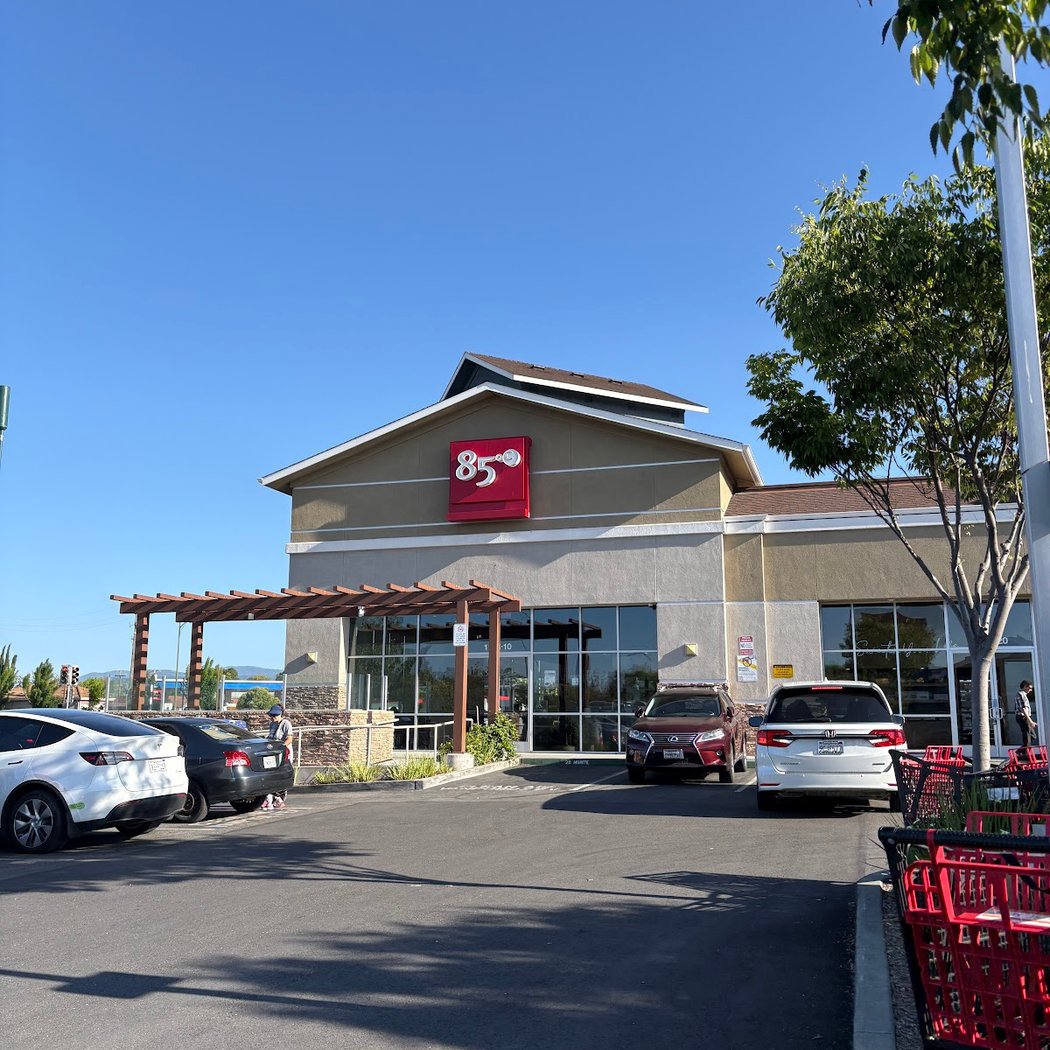 85°C Bakery Cafe - San Jose 2