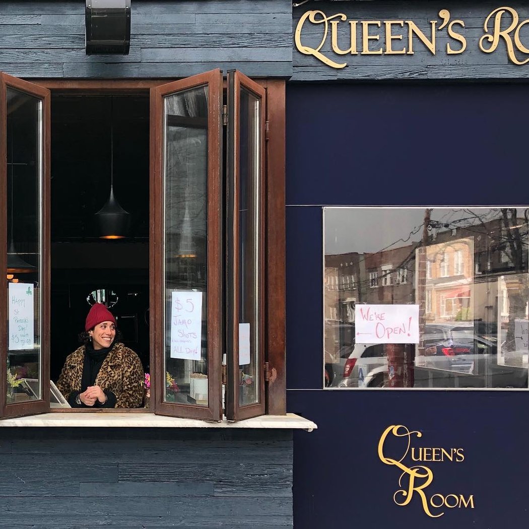 Queen’s Room 2