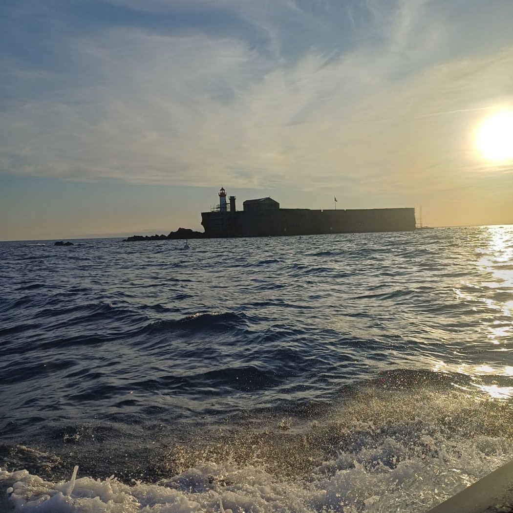 Balade en bateau - Le Cap D’agde en bateau 12 passagers - Cap Excursions 3