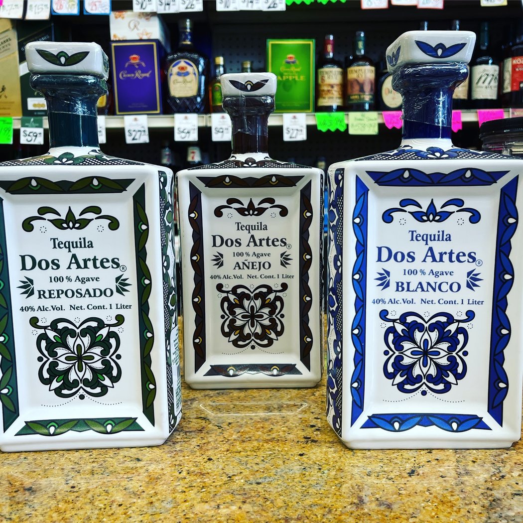 Martins Liquor 1