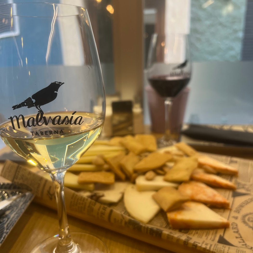 Taberna Malvasía 2