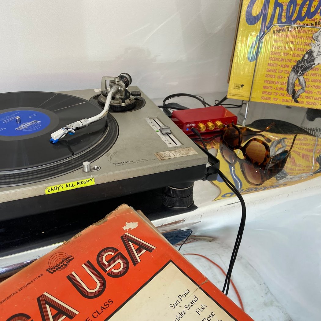 Billy's Record Salon 4