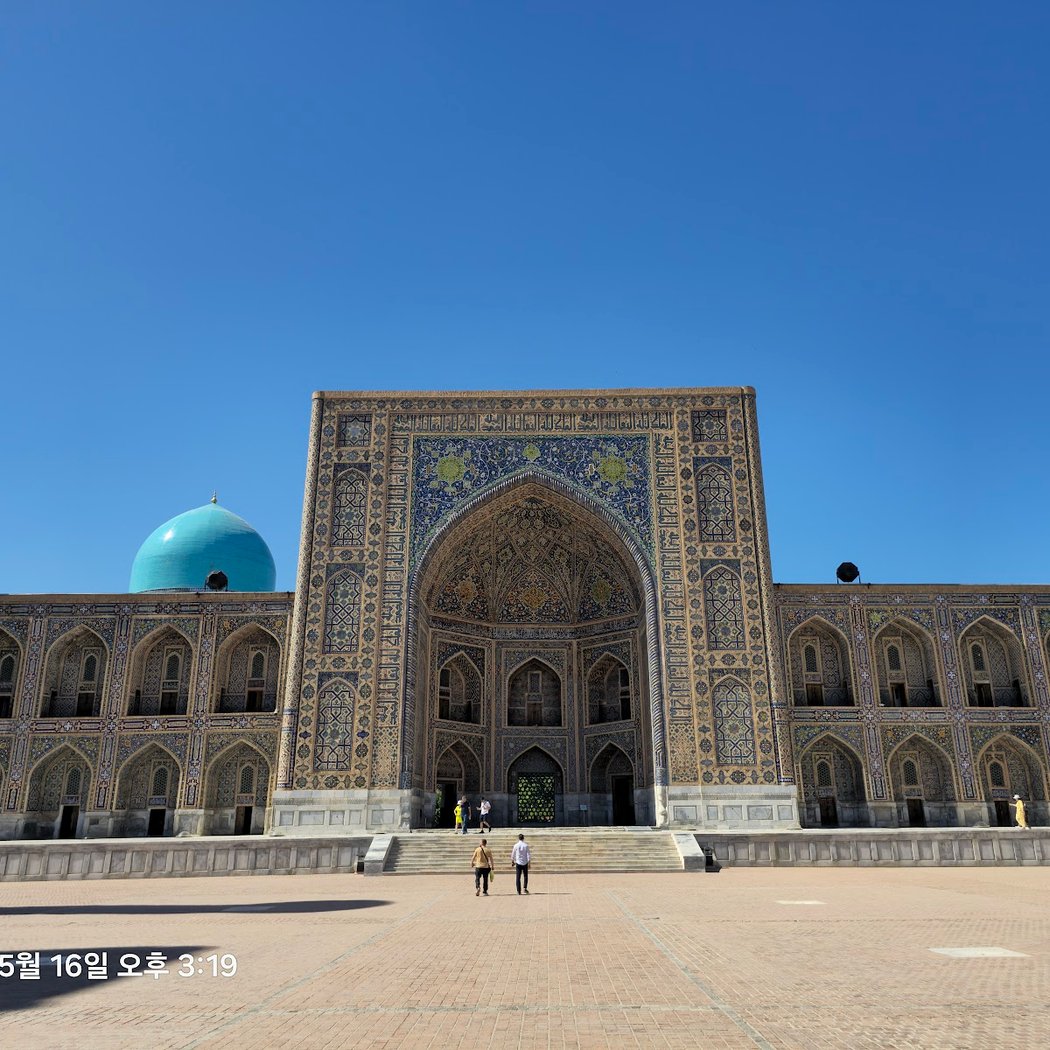 Registan Square 2