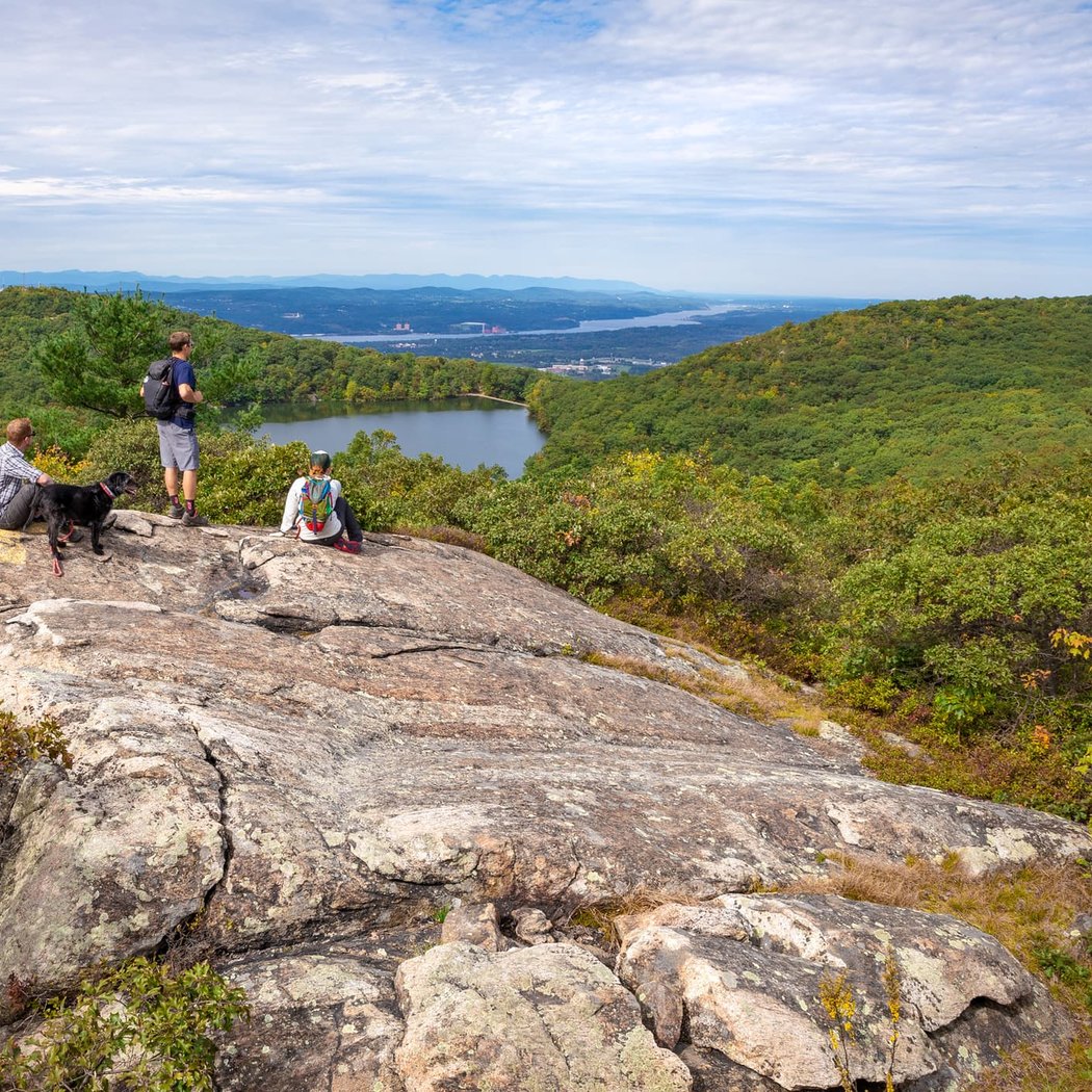Independence Day Hike on Mount Beacon 2