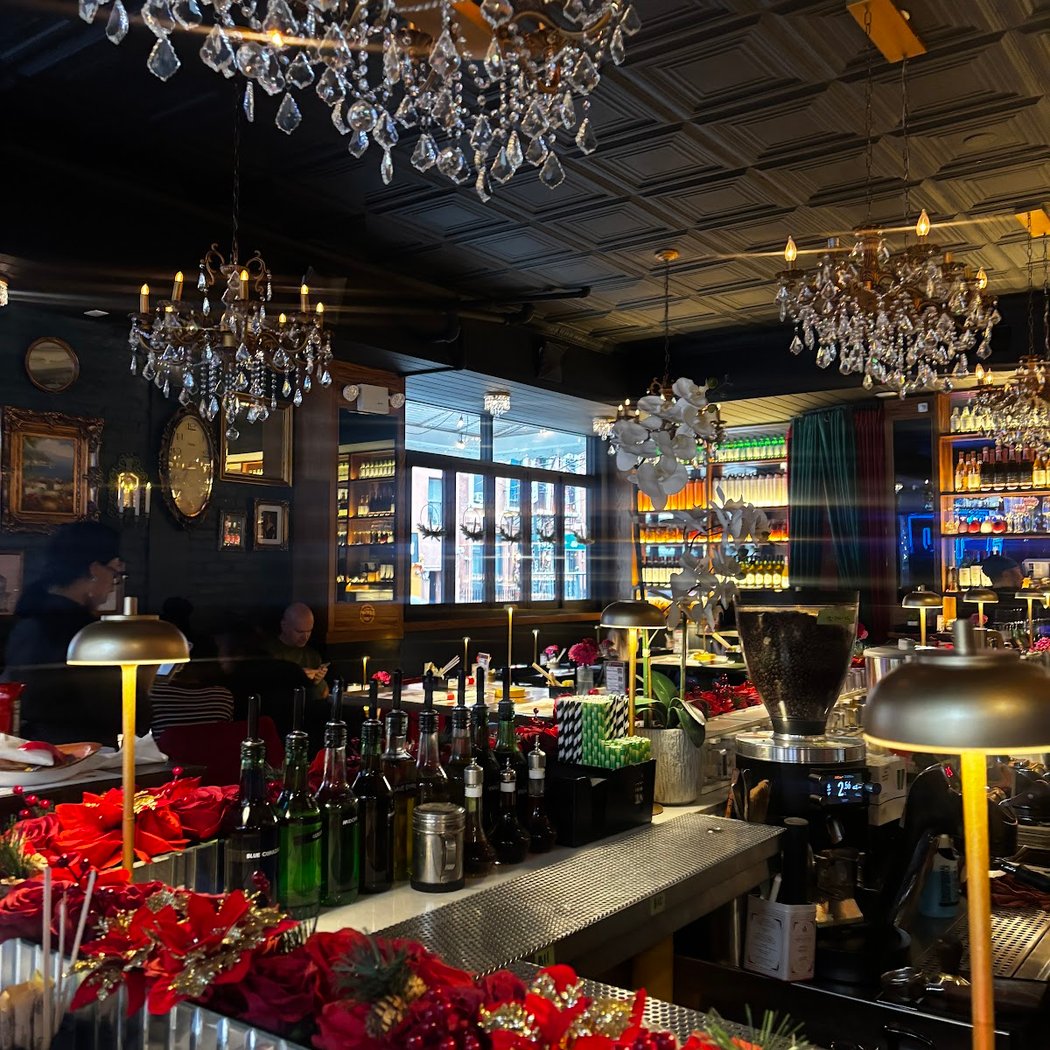 UT47 Kitchen & Bar 3