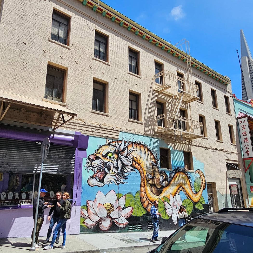 Grant Ave / Clay St Mural 3