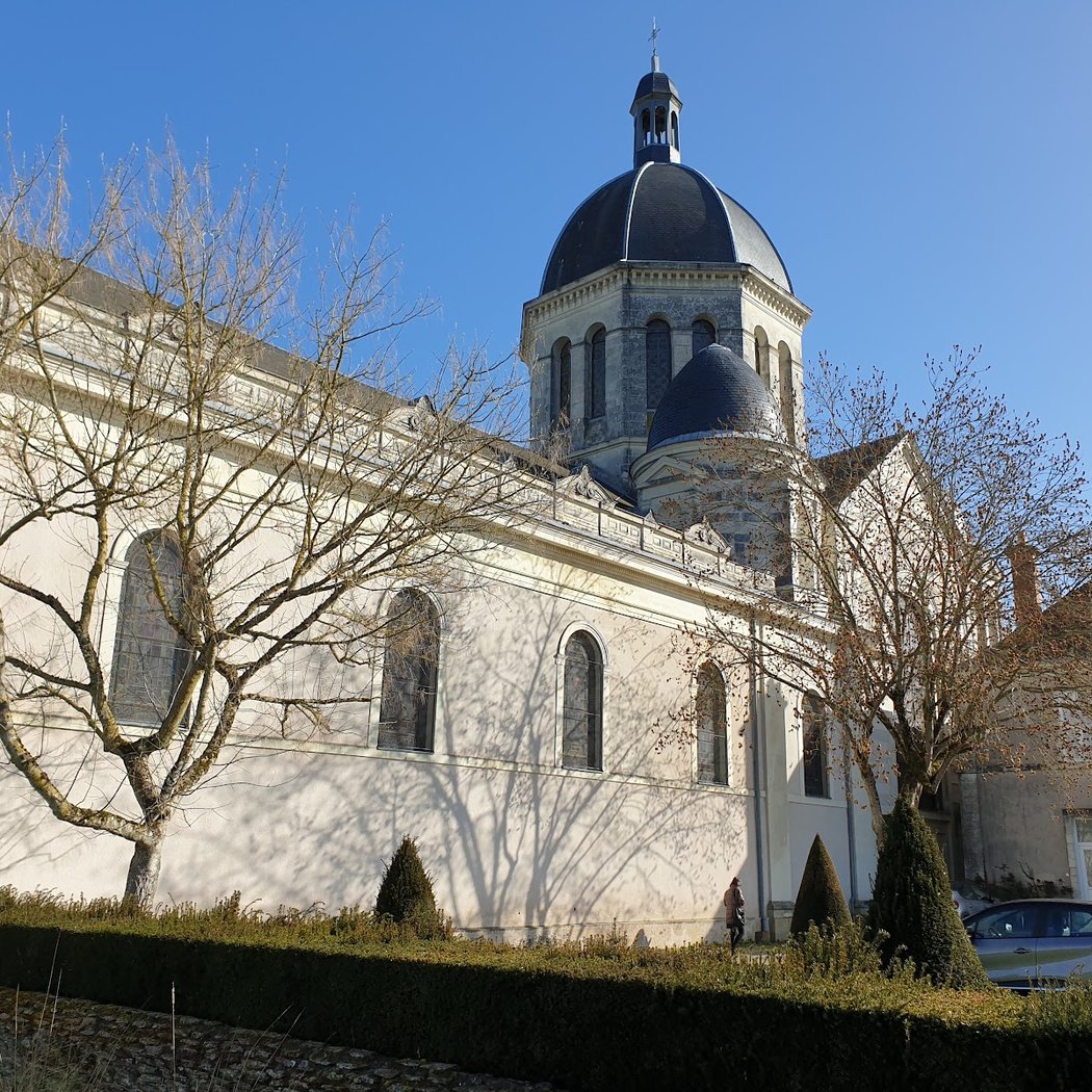 Église Sainte-Madeleine de Segré 3