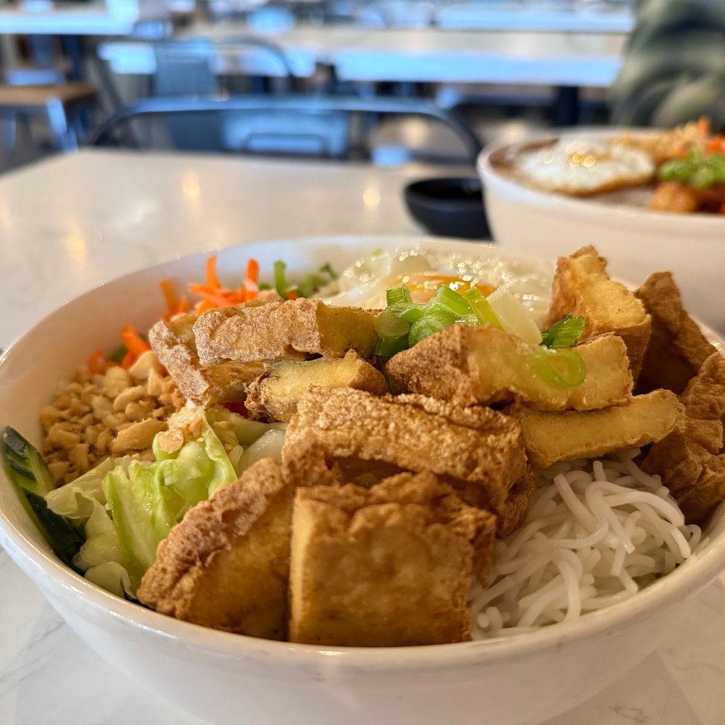 Pho Play 3