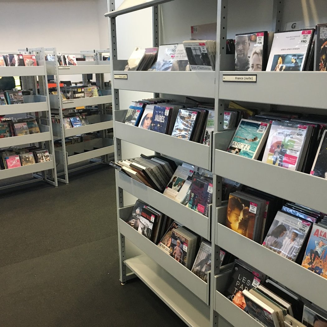 Visite guidée de la bibliothèque universitaire Paris 8 3