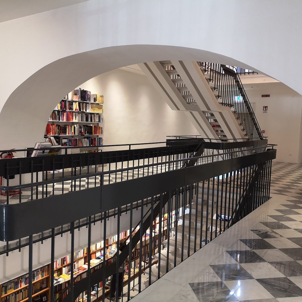 Spazio Sette Libreria 3