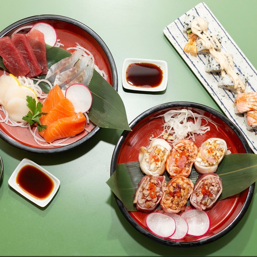 WASABI-Izakaya y sushi bar