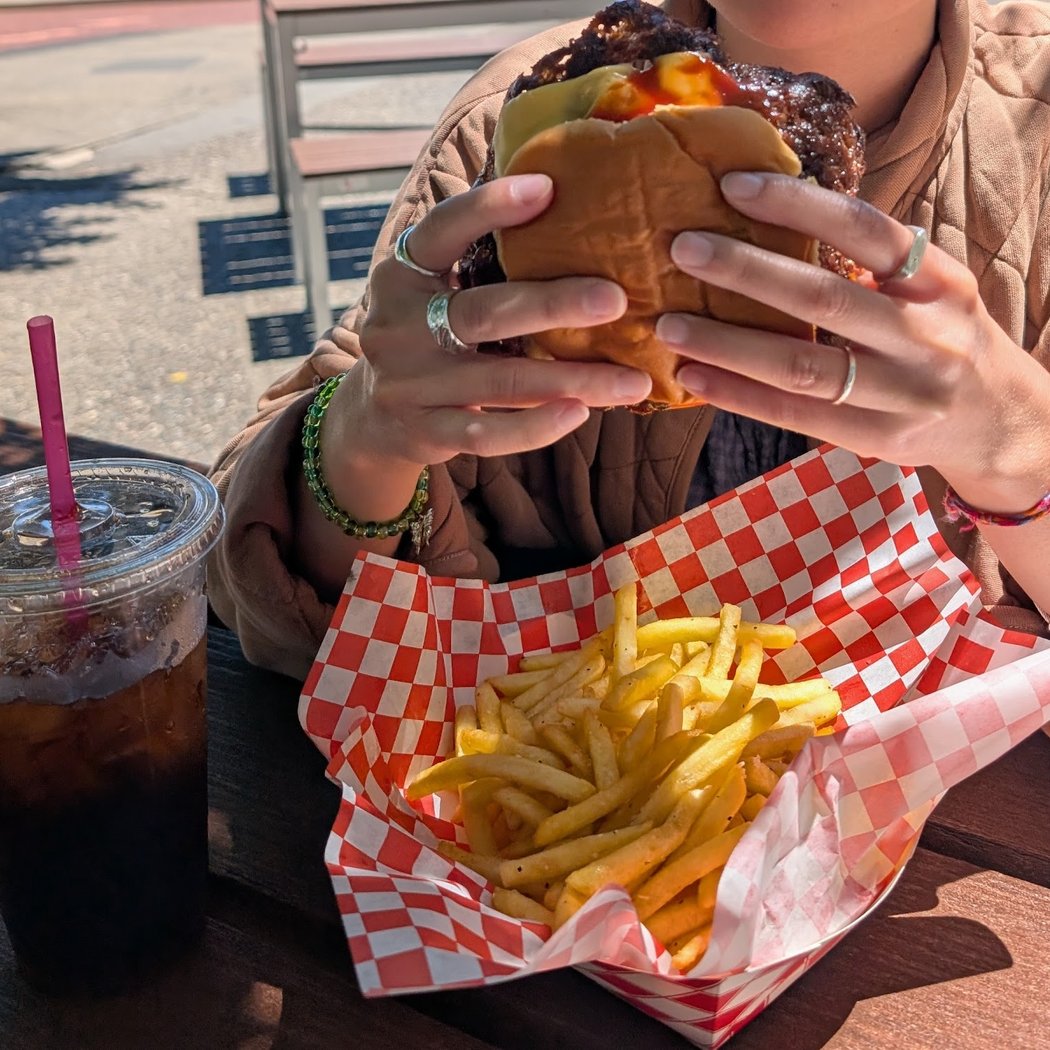 Burger Littles 2