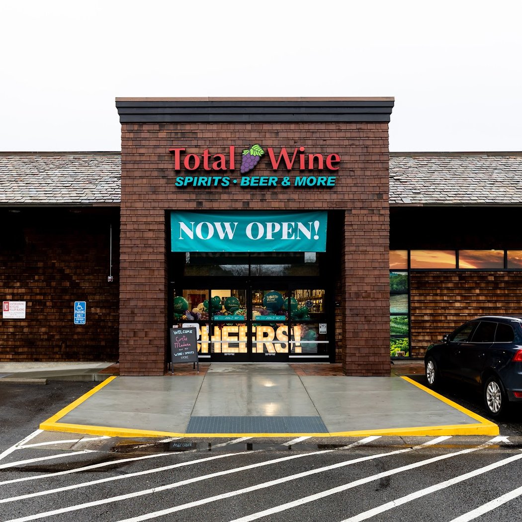 Total Wine in Corte Madera Discover your favorite French wine 2