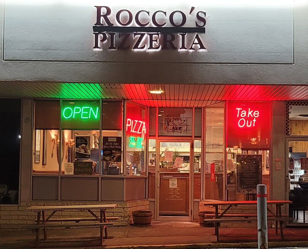 Rocco's Pizzeria 2