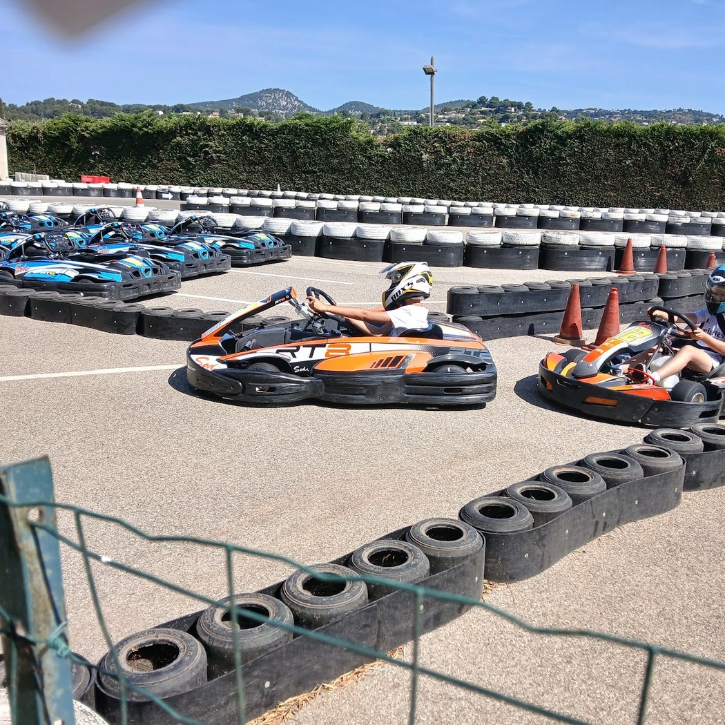 KARTING SIX-FOURS / funambule funicular PARK 3