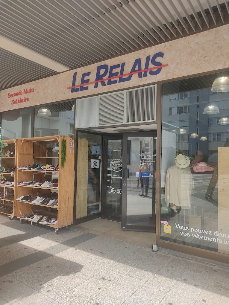 Le Relais, la Boutique Poissy (Réseau Ding Fring) 2