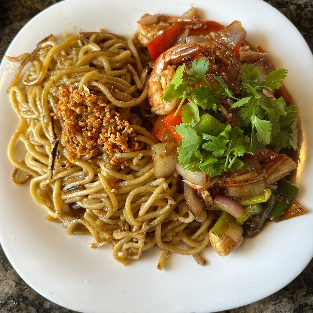 Viet Palace Restaurant 3