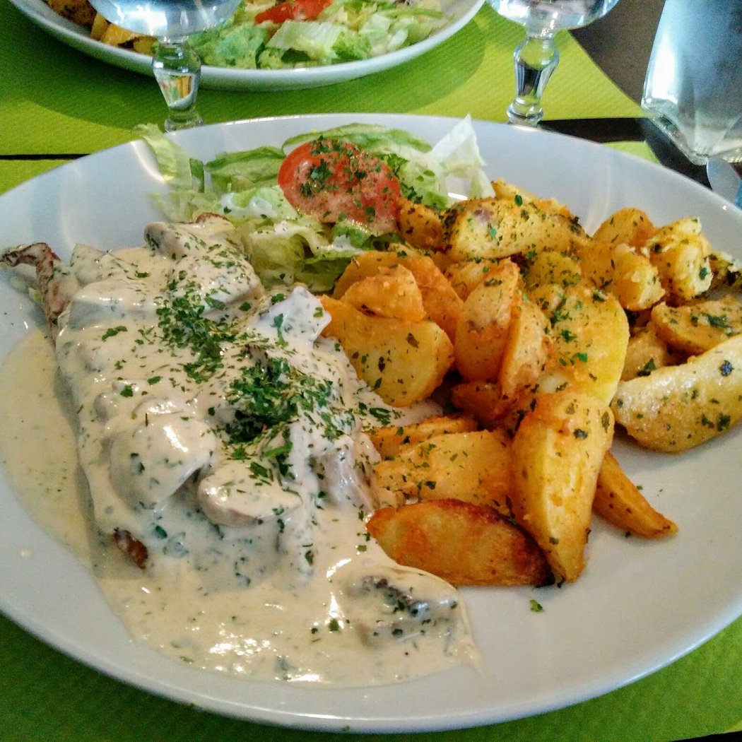 La Petite Coupole 1