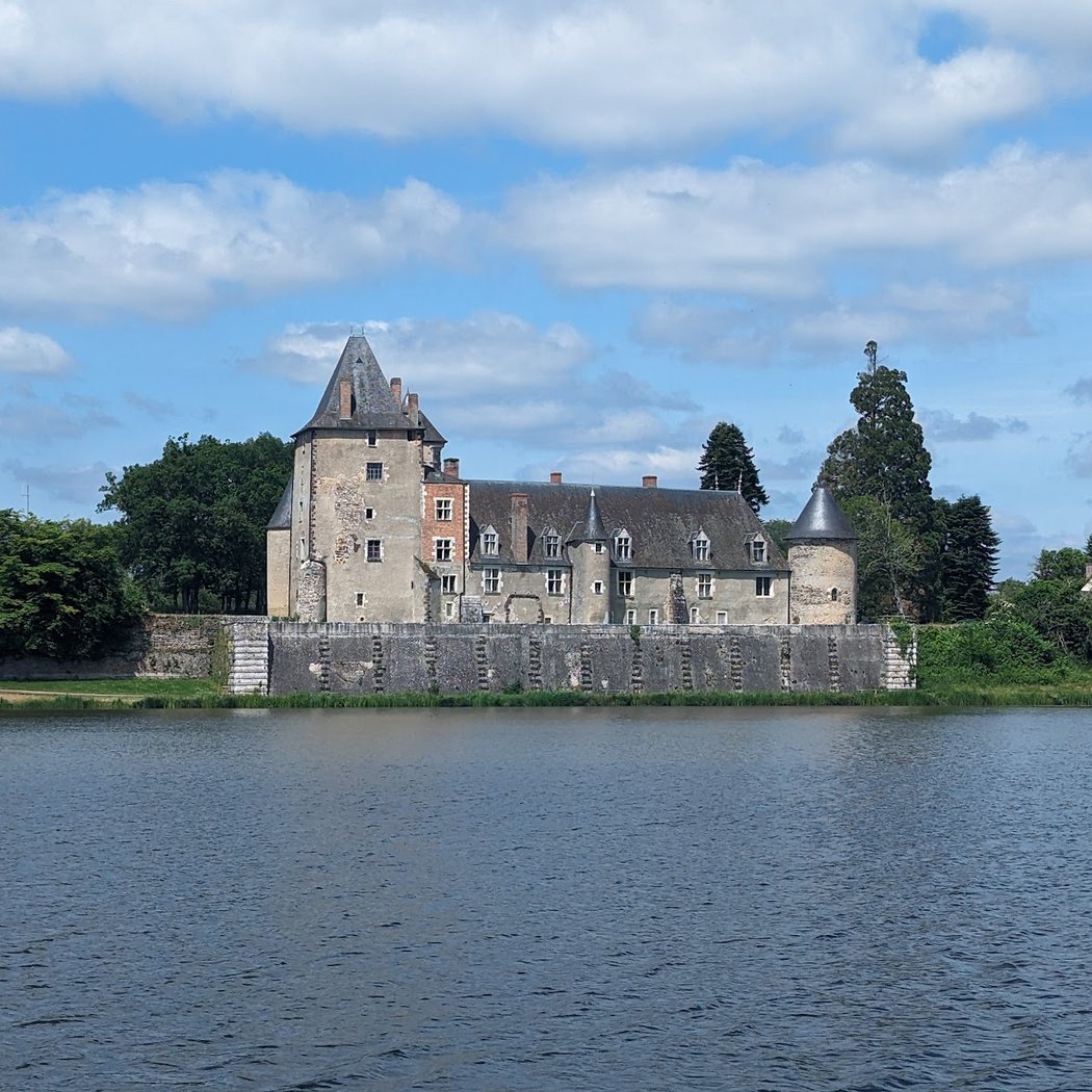 Castle of La Chapelle Angillon Wedding visit 2