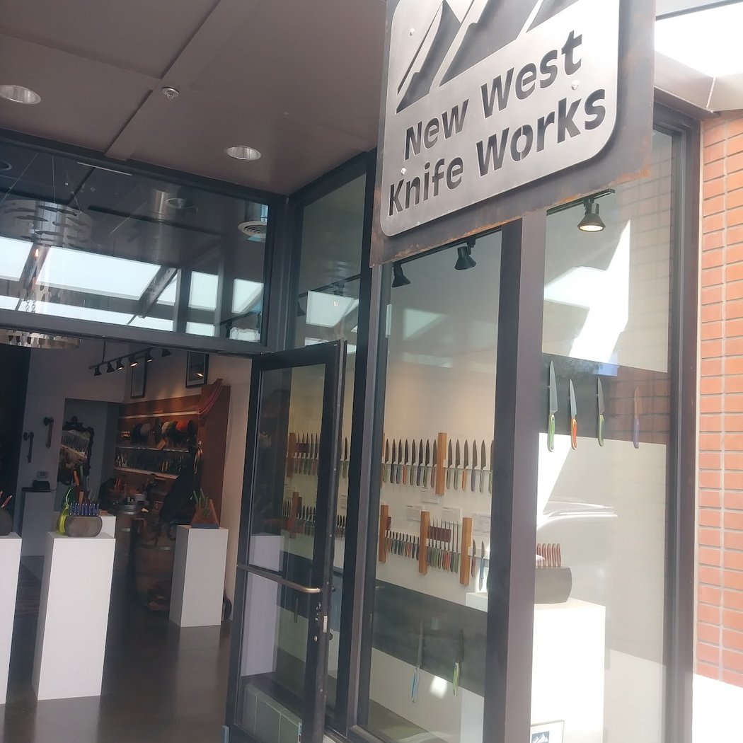 New West Knifeworks & MTN MAN Toy Shop 2