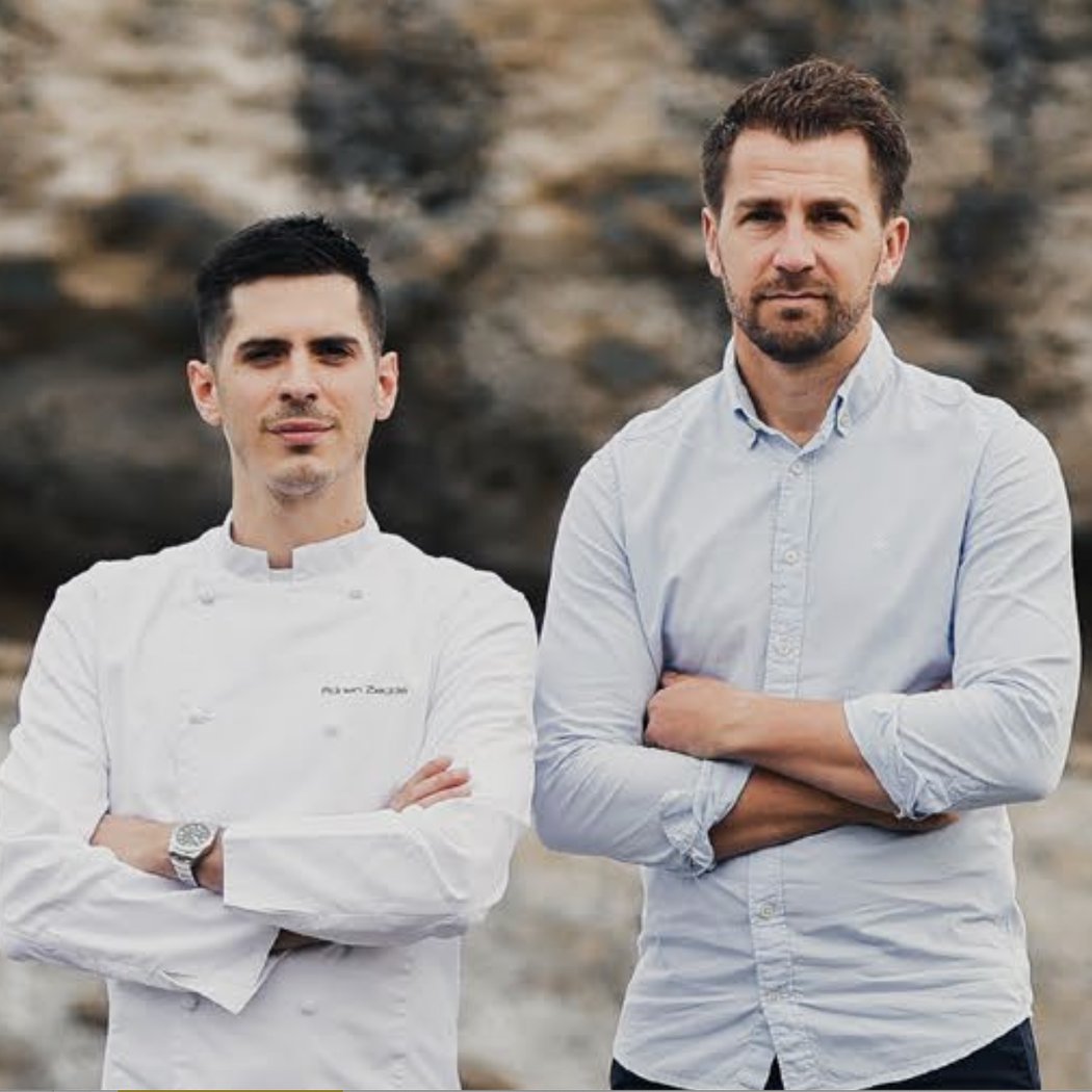 DIALOGUES - LA TABLE DU CHEF 2