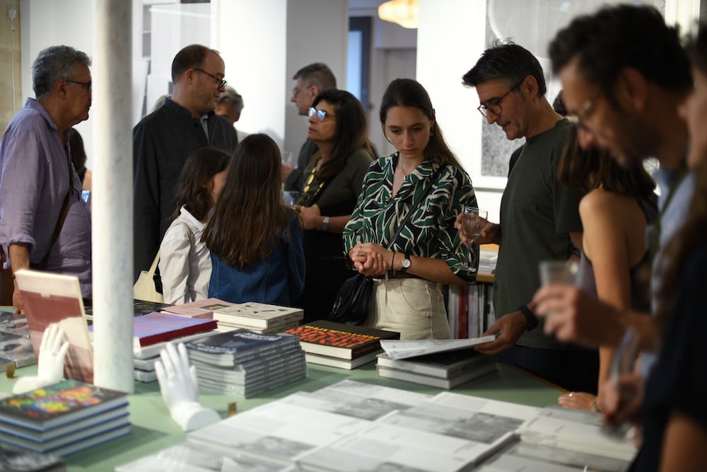 À la librairie pendant Paris Photo 2025 1