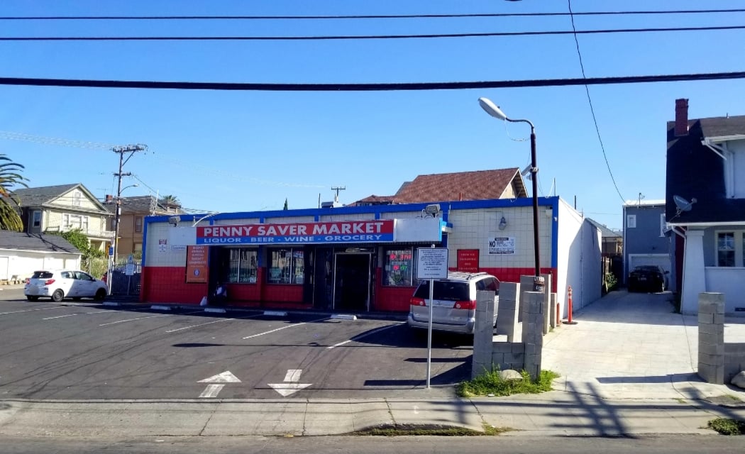 Pennysaver Market & Liquors 1