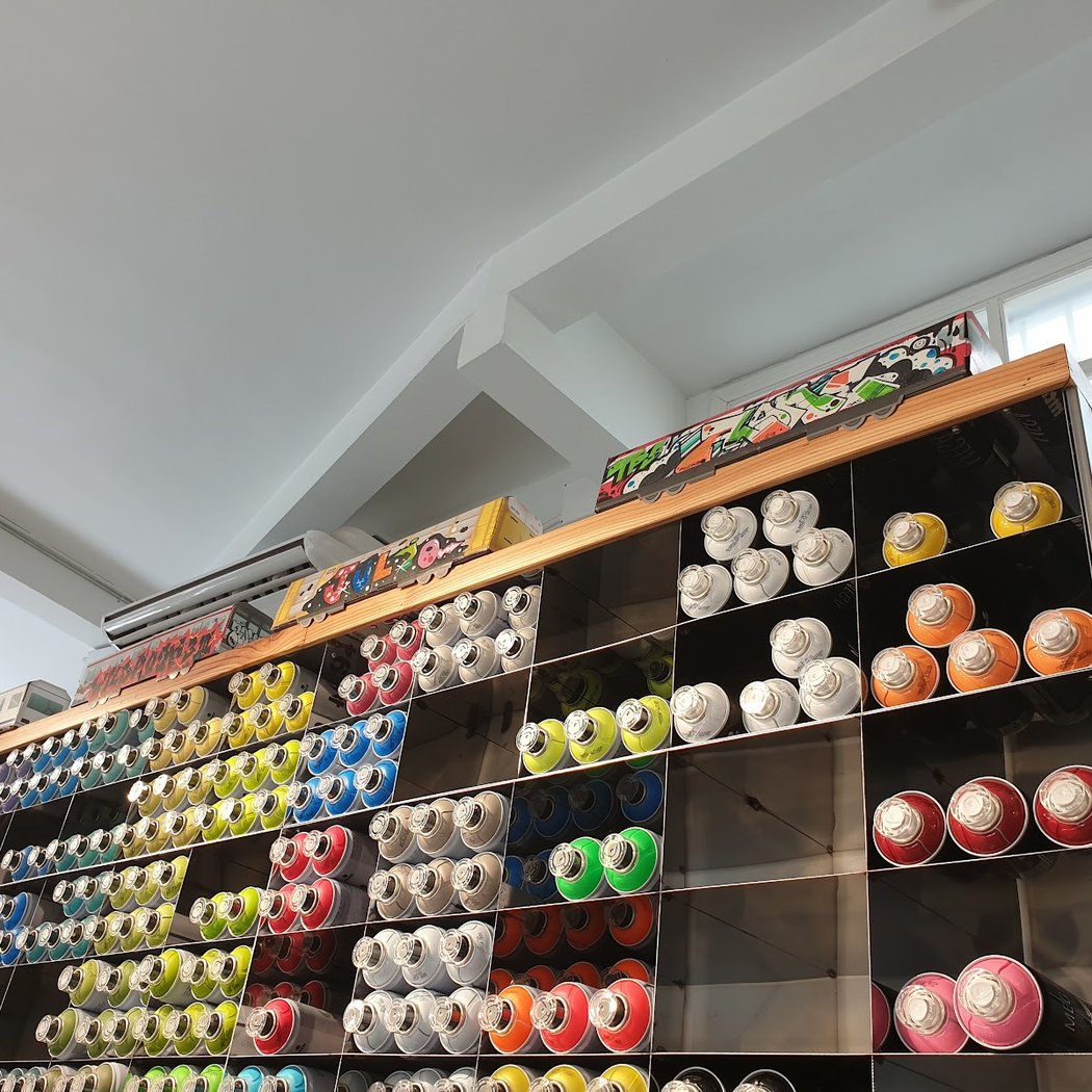 Montana Shop Sevilla 3